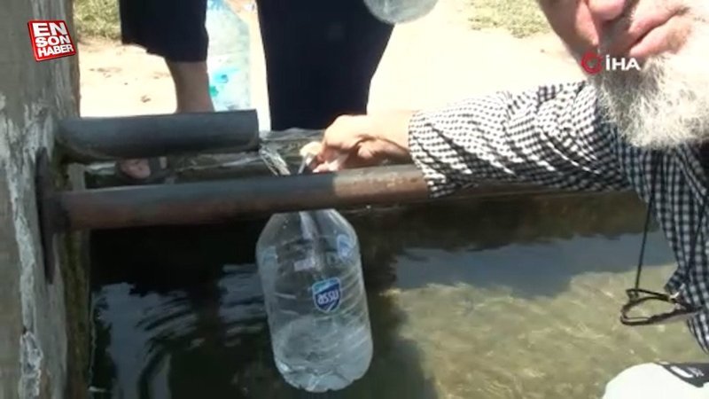 İstanbul'da suları akmayan vatandaşlar çeşmelere koştu