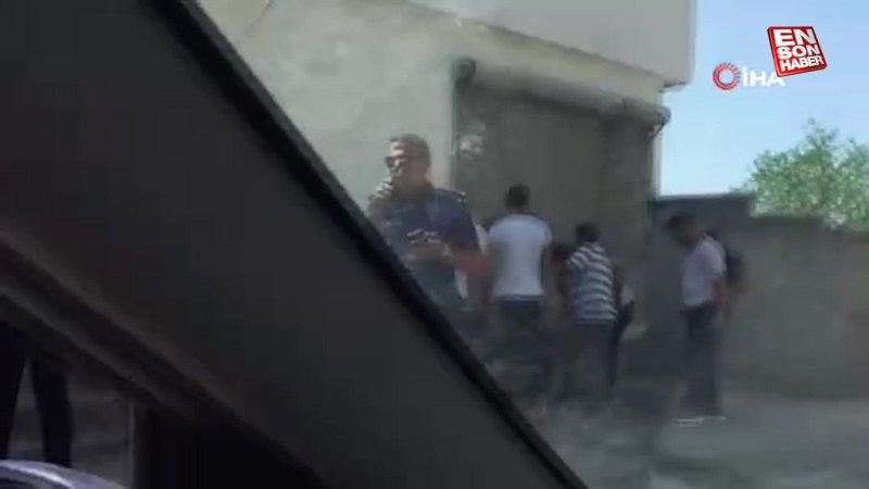 Kahramanmaraş'ta yol kesen şahıs vatandaşın müdalesiyle yakalandı