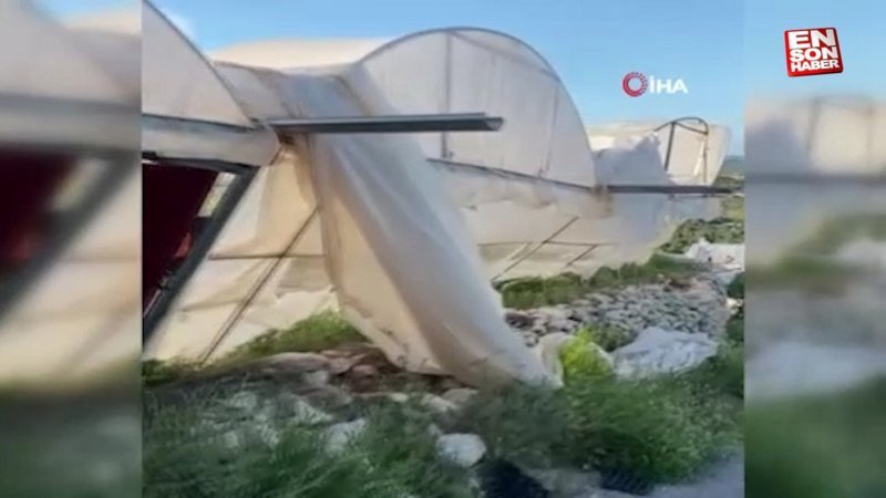 Mersin Erdemli’de hortum seraları yıktı
