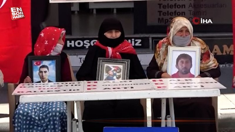 Muş’ta ailelerin evlat nöbeti devam ediyor