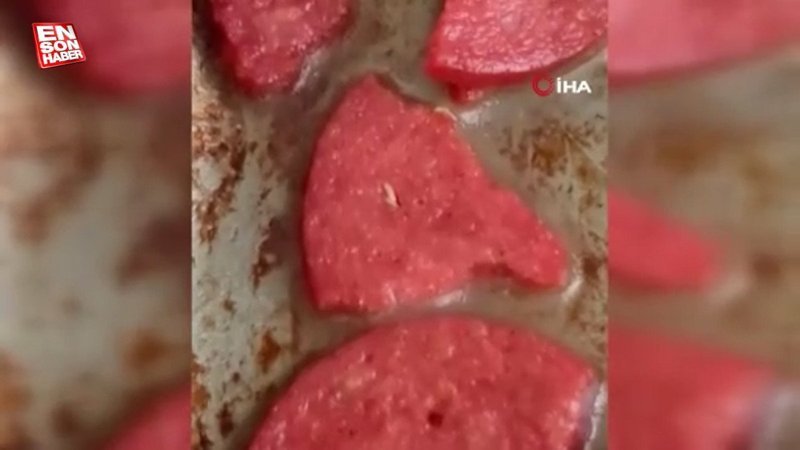 Elazığ’da marketten aldığı sucuktan kurtçuk çıktı