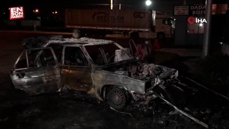 Kocaeli'de yanan otomobilini bırakıp kaçtı