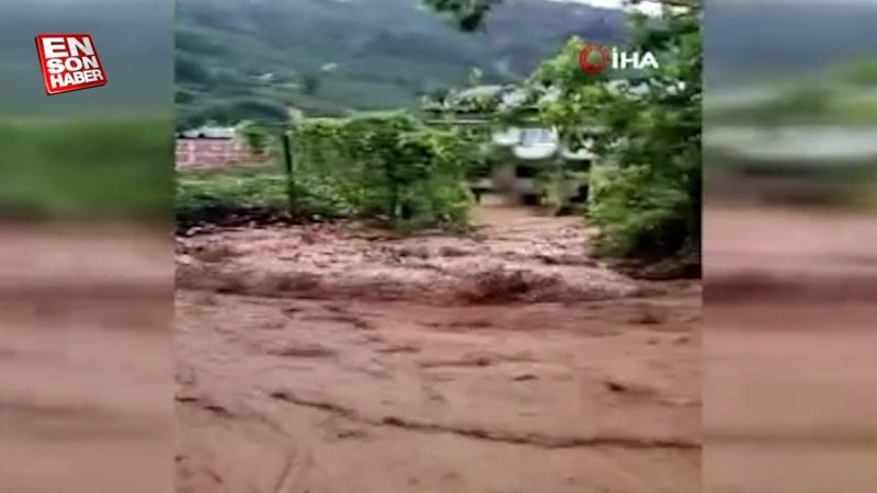 Giresun'un Duroğlu Beldesi'nde sel ve su baskını yaşandı