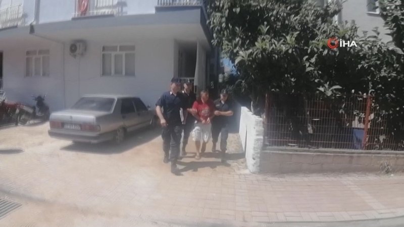 Antalya'da iki daire kiralayıp birinde oturdu diğerinde uyuşturucu yetiştirdi