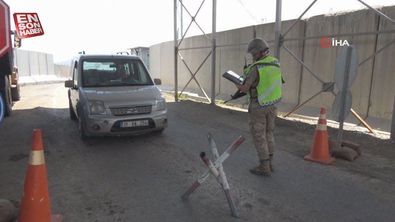 Moray Üs Bölgesi'nde yol kontrolü