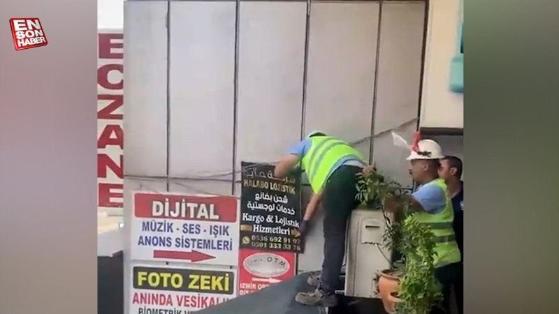 İzmir'de Arapça tabelalar sökülüyor