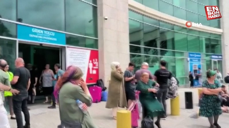 Vergi zamları sınır kapılarında yoğunluğa neden oldu