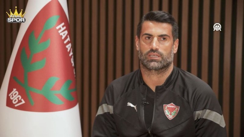 Volkan Demirel, Hull City ile oynayacakları karşılaşma öncesi Hataylılara mesaj gönderdi