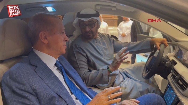 Cumhurbaşkanı Erdoğan ve BAE Devlet Başkanı Al Nahyan, Togg ile tur attı