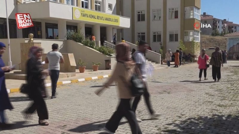 Elazığ’da KPSS’ye girecek adaylar okulların yolunu tuttu