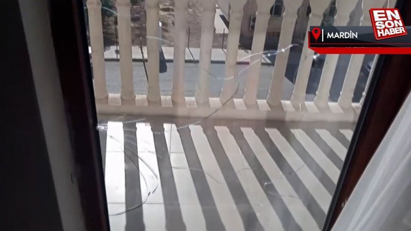 Nusaybin'de 51 dereceye dayanamayan balkon camı çatladı