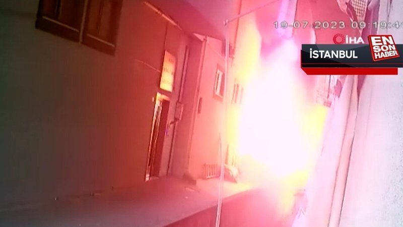 Arnavutköy’de 2 binayı küle çeviren yangının çıkış anı kamerada