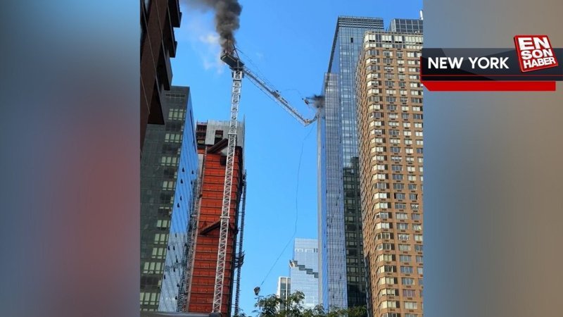 New York'ta vinç kalabalığın üzerine düştü