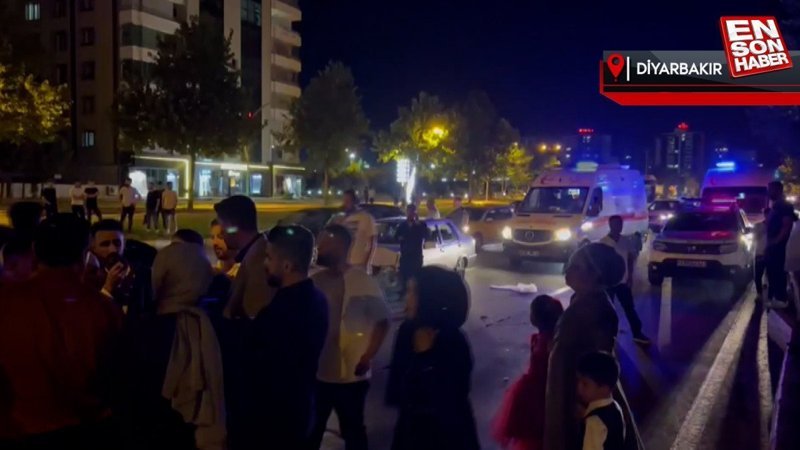 Diyarbakır'daki düğün konvoyunda 3 araç kazaya karıştı