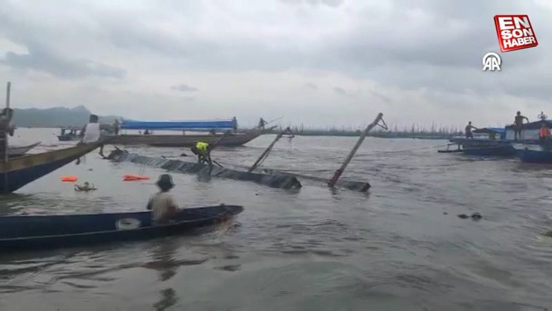 Filipinler'de tekne alabora oldu: 30 ölü