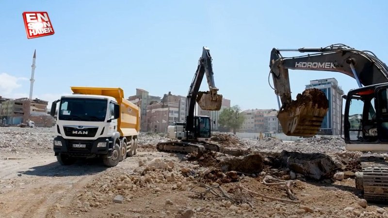 Mehmet Özhaseki: Malatya'nın kalbi tarihi Bakırcılar Çarşısı'nda ilk kazmayı vuruyoruz