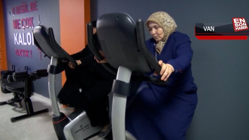 Vanlı kadınlar diyetisyen eşliğinde spor yapıp kilo veriyor