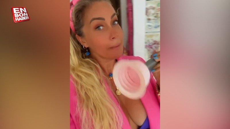 Yeliz Yeşilmen lavabo pompasıyla Barbie akımına uydu