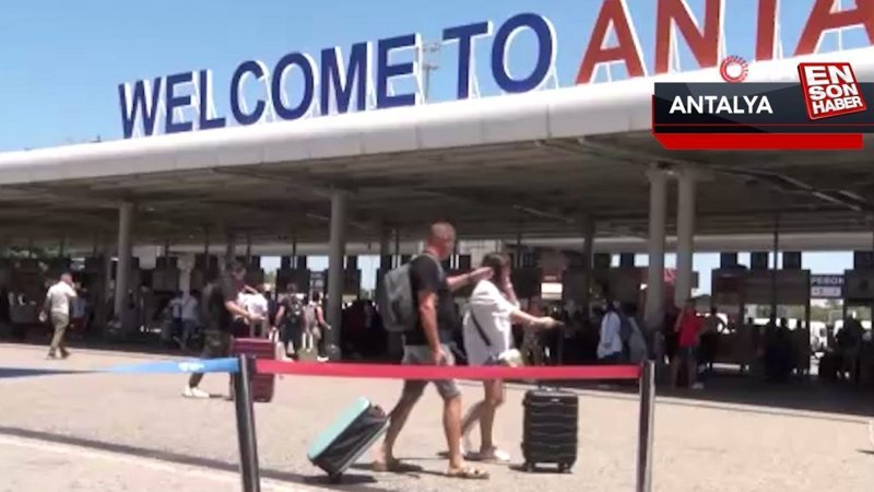 Antalya rekor turist verilerini geride bıraktı! 8 milyon 11 bin 828 turist ağırladı