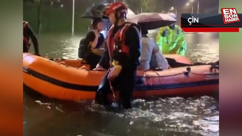 Çin'i Doksuri Tayfunu vurdu