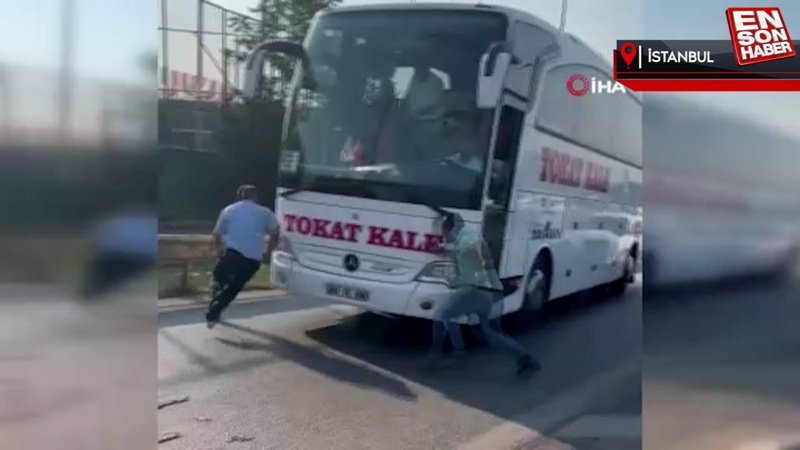 Kartal’da otobüsün önünü kesti, elindeki bıçak ile muavini kovaladı