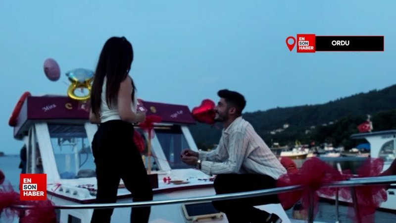 Ordu'da evlilik teklifi organizasyonu hazırlayan genç, yüzüğü denize düşürdü