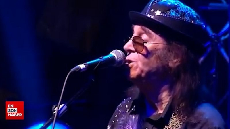 Erkin Koray'ın Estarabim performansı