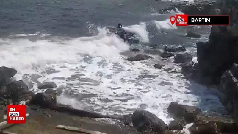 Bartın'da balıkçıların dalgalarla mücadelesi