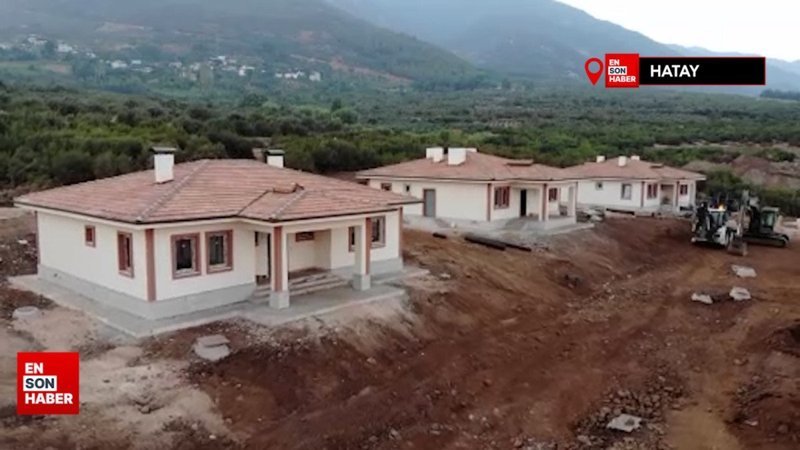 Hatay’da inşa edilen ve bitme noktasına gelen köy evleri