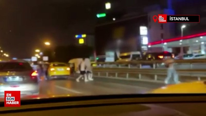 İstanbul Kadıköy’de yol kavgası