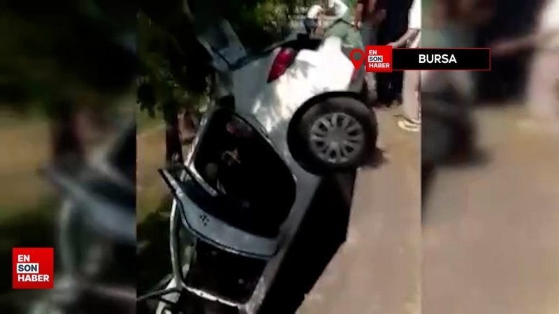 Bursa'da yoldan çıkan otomobil şarampole uçtu