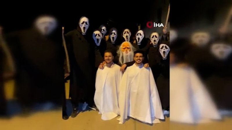 Bursa'da film sahnelerini aratmayan damat eğlencesi