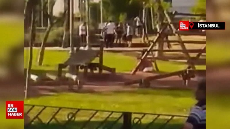 Bayrampaşa'da parkta çocukların önünde kavga