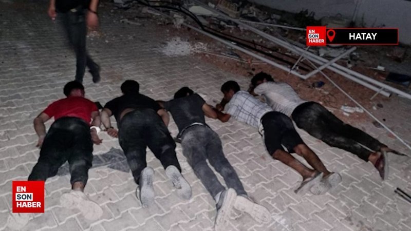 Hatay'da 5 hırsız, hasarlı binalara girerken suçüstü yakalandı