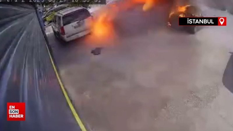 Sarıyer'de 5 aracın hasar gördüğü yangın güvenlik kamerasında