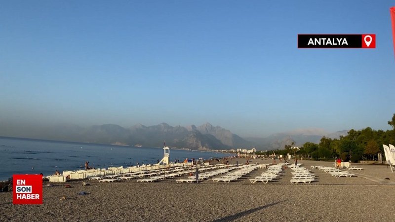 Dünyaca ünlü sahil sıcak sebebiyle açık hava oteline döndü