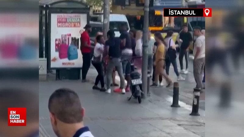 Fatih’te yabancı uyrukluların kavga anları kamerada