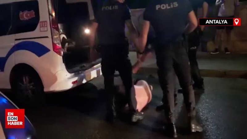 Alanya’da uyuşturucu krizine giren Rus turist, polislere zor anlar yaşattı