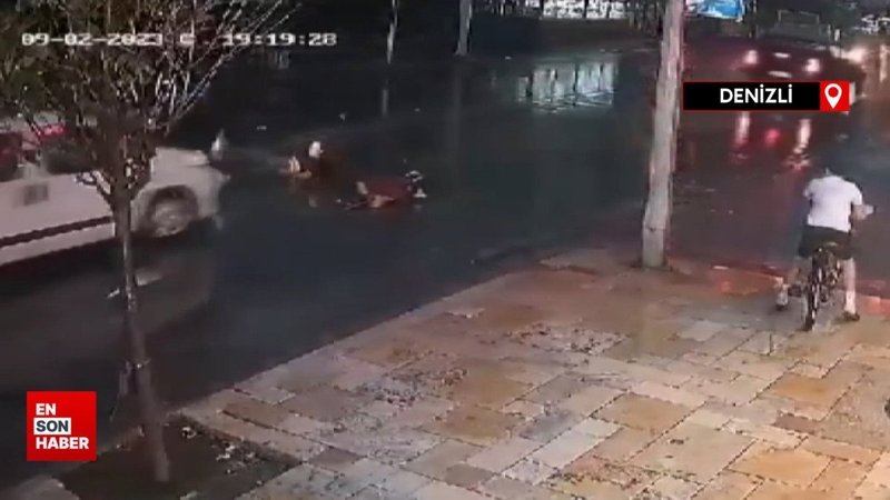 Denizli'de otomobilin çarptığı 2 kadın yola savruldu