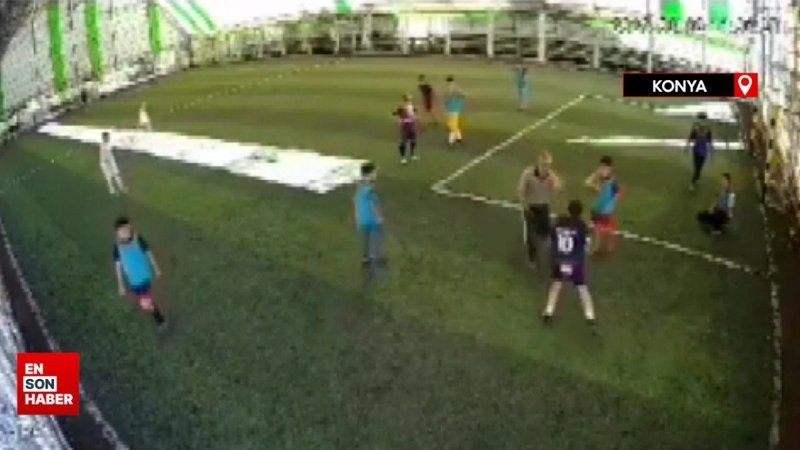 Konya’da öğretmen oğluna faul yapan öğrenciyi dövdü