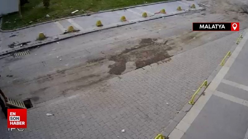 Malatya'da rögar kapağı hırsızları kamerada