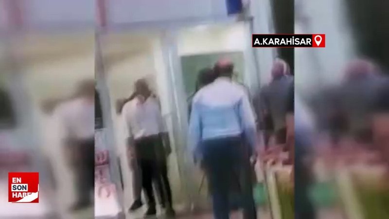 Afyonkarahisar'da kayınbiraderin eniştesini bıçakladığı anlar