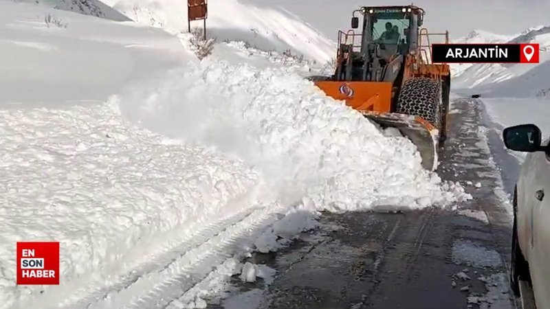 Arjantin'de kar fırtınası: 28 saat aralıksız yağdı