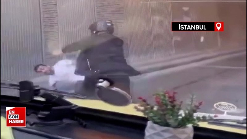 Avcılar'da ters yön krizi: Tekme tokat kavga ettiler