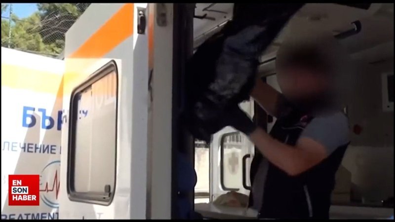 Bulgaristan'dan hasta nakil aracıyla uyuşturucu sokmak isteyen 2 zehir taciri yakalandı