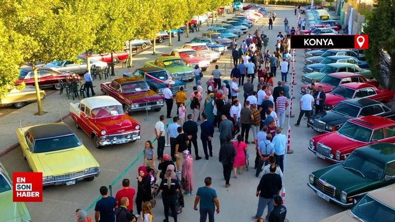 Konya'da klasik otomobil sergisiyle nostaljik yolculuk