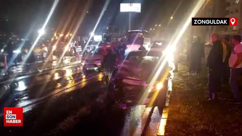 Zonguldak'ta seyir halindeki araca arkadan çarpan sürücü olay yerinden kaçtı