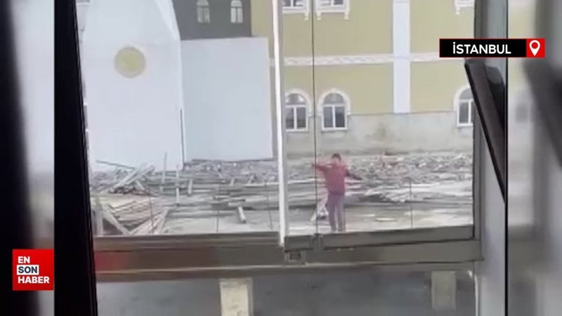 İstanbul'da camiden hırsızlık yapan adam uyarılara taşla tepki gösterdi