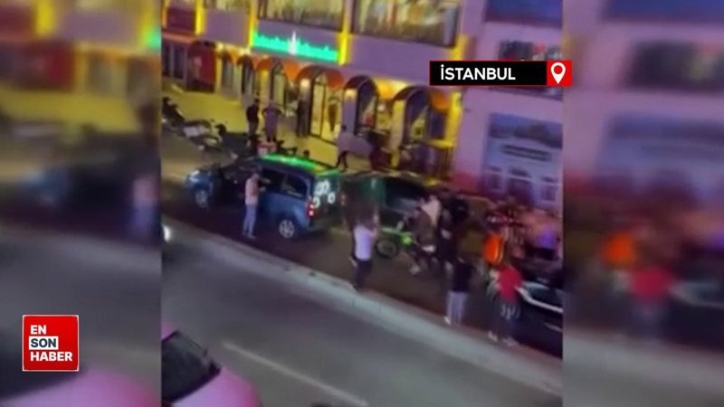 Esenyurt’ta asker eğlencesinde yolu kapatan gençler dakikalarca böyle dans etti