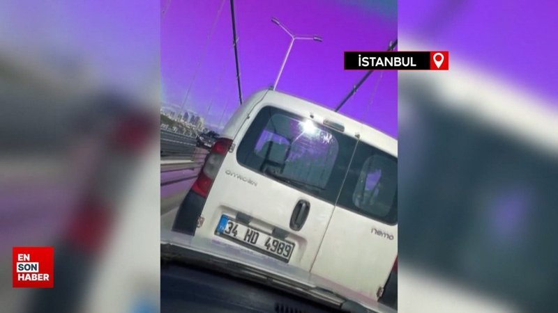 İstanbul'da köprüde kavga: Otomobili yumrukladı, aile korku dolu anlar yaşadı